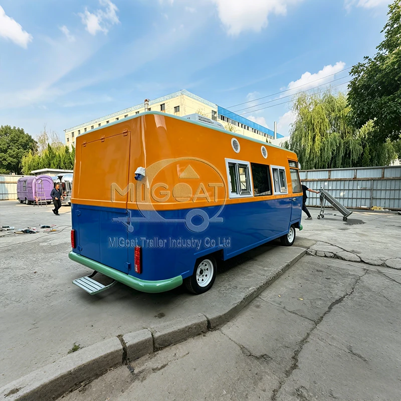Коммерческий передвижной фурго – обзор и цена Food Truck With Snacks